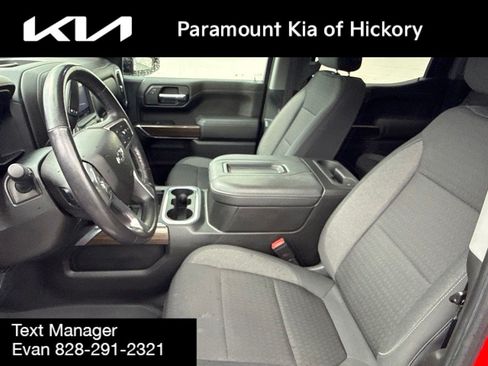 Used 2021 Chevrolet Silverado 1500 LT Trail Boss w/ Bed Protection Package AWD/4WD image 19