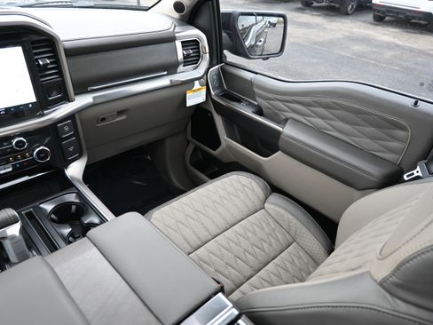 New 2025 Ford F150 Platinum w/ Equipment Group 703A Plus image 34