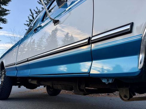 Used 1994 Ford F250 XLT image 34