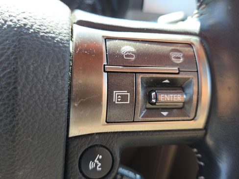 Used 2018 Lexus GX 460 Premium w/ Premium Package image 35