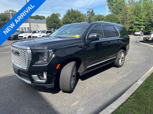Used 2023 GMC Yukon Denali w/ Advanced Technology Package AWD/4WD image 5