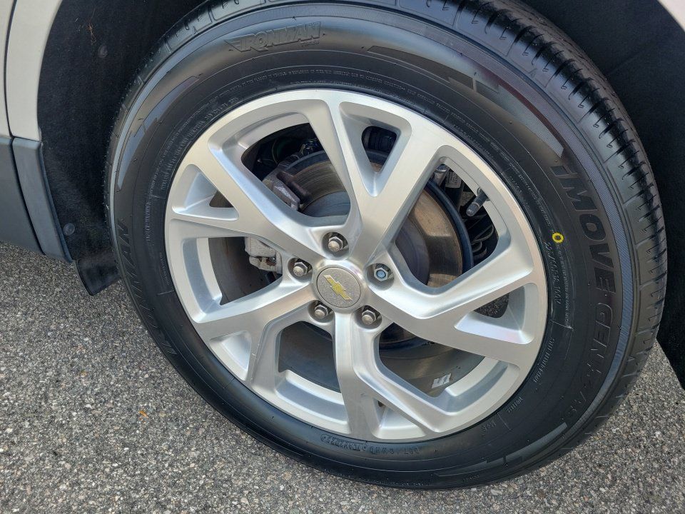 Used 2019 Chevrolet Equinox Premier FWD image 26
