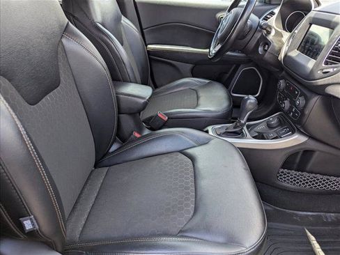 Used 2020 Jeep Compass Latitude w/ Popular Equipment Group AWD/4WD image 27