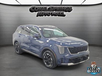 Used 2024 Kia Sorento S w/ Panoramic Sunroof Package