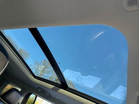 Used 2022 Jeep Grand Cherokee L Limited image 18