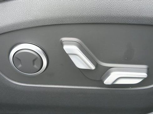 New 2026 Hyundai Ioniq 9 SEL AWD/4WD image 11