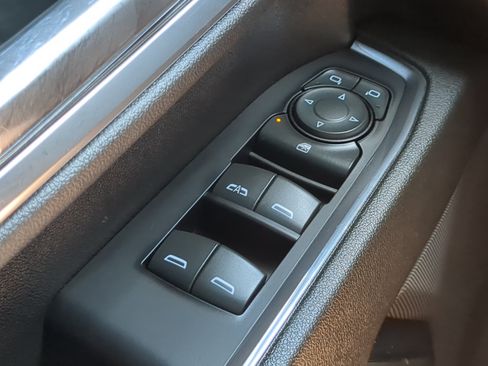 Used 2024 Chevrolet Silverado 2500 LT w/ Convenience Package AWD/4WD image 22