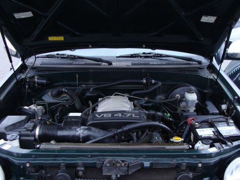 Used 2004 Toyota Tundra SR5 image 26