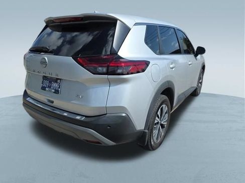 Used 2022 Nissan Rogue SV FWD image 9