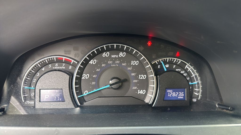 Used 2012 Toyota Camry XLE FWD image 20