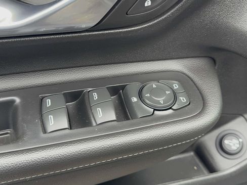 Used 2022 GMC Terrain SLE w/ Driver Convenience Package AWD/4WD image 21