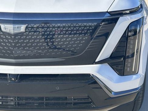 New 2026 Cadillac Vistiq Sport AWD/4WD image 8