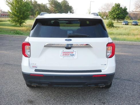 Used 2020 Ford Explorer XLT AWD/4WD image 6