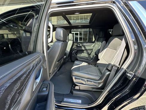 Used 2022 GMC Yukon Denali image 14