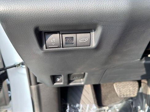 Used 2026 Toyota RAV4 XLE Premium FWD image 19