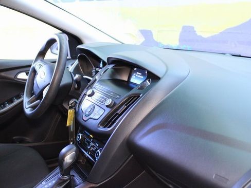 Used 2018 Ford Focus SE image 10
