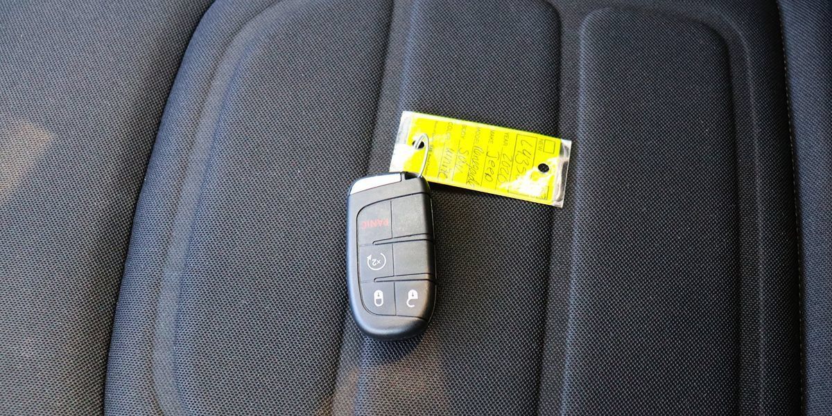 Used 2020 Jeep Renegade Latitude w/ Popular Equipment Group FWD image 59