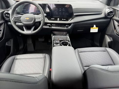 New 2026 Chevrolet Equinox LT FWD image 6