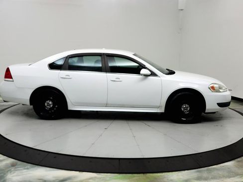 Used 2014 Chevrolet Impala Police FWD image 4