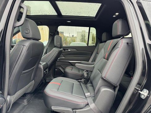 Used 2024 Chevrolet Traverse RS w/ LPO, Floor Liner Package image 10