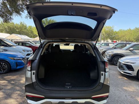 Used 2025 Kia Sportage LX FWD image 29