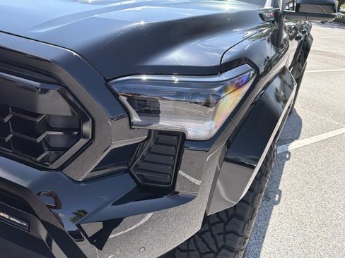 Used 2025 Toyota Tacoma TRD Pro AWD/4WD image 10