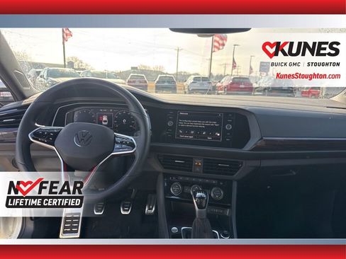 Used 2024 Volkswagen Jetta GLI 40th Anniversary Edition image 39