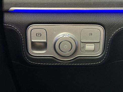 Certified 2025 Mercedes-Benz GLS 450 4MATIC image 32