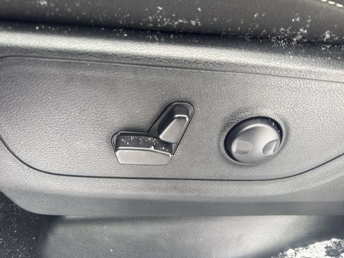 Used 2025 RAM 1500 Big Horn image 15