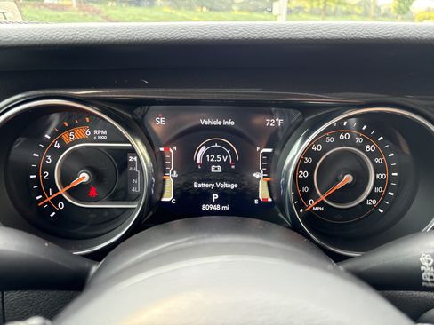 Used 2021 Jeep Wrangler Unlimited Sport AWD/4WD image 25