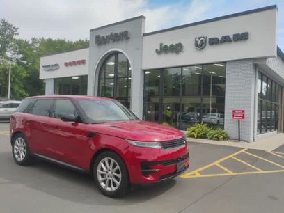 Used 2025 Land Rover Range Rover Sport SE
