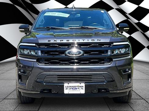 Used 2023 Ford Expedition Max Limited AWD/4WD image 3