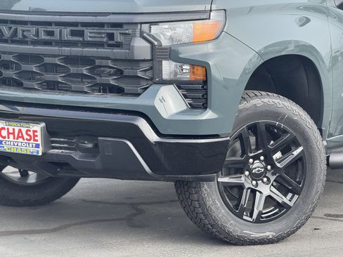 New 2026 Chevrolet Silverado 1500 Custom Trail Boss w/ Turbomax Blackout Package image 3