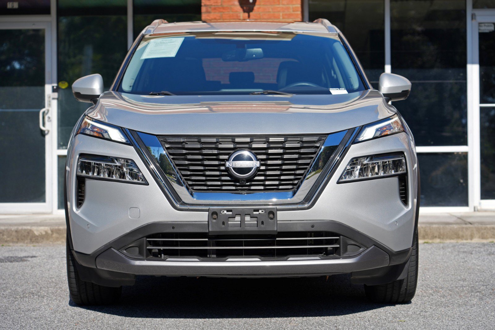 Used 2023 Nissan Rogue SL w/ SL Premium Package FWD image 6