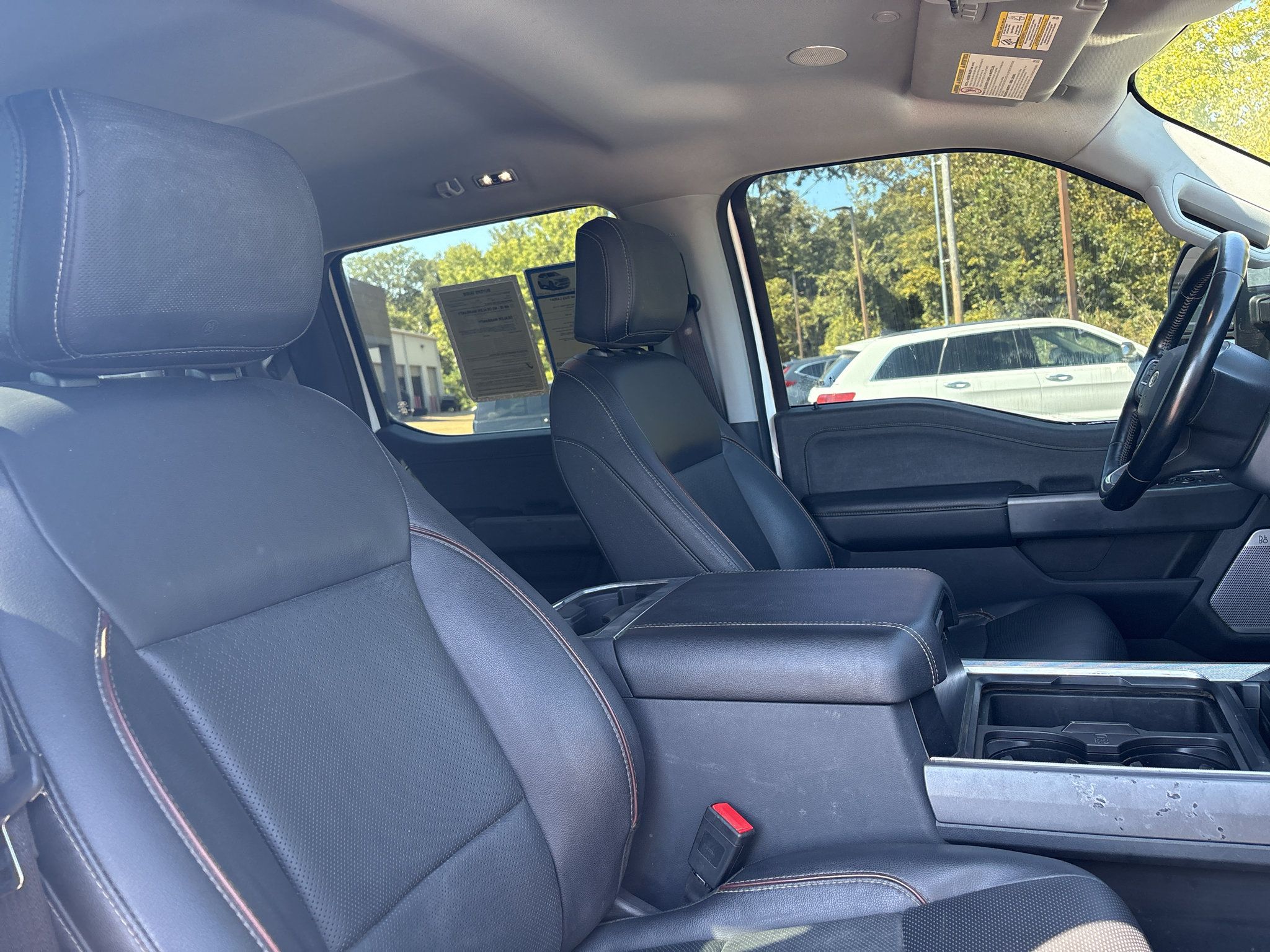 Used 2023 Ford F250 Lariat w/ Lariat Ultimate Package AWD/4WD image 12