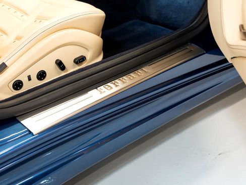 Used 2010 Ferrari California image 65