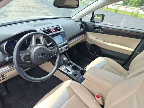 Used 2015 Subaru Outback 2.5i Limited AWD/4WD image 9
