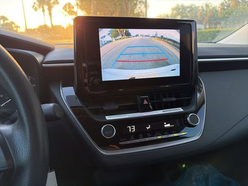 Used 2024 Toyota Corolla LE FWD image 11