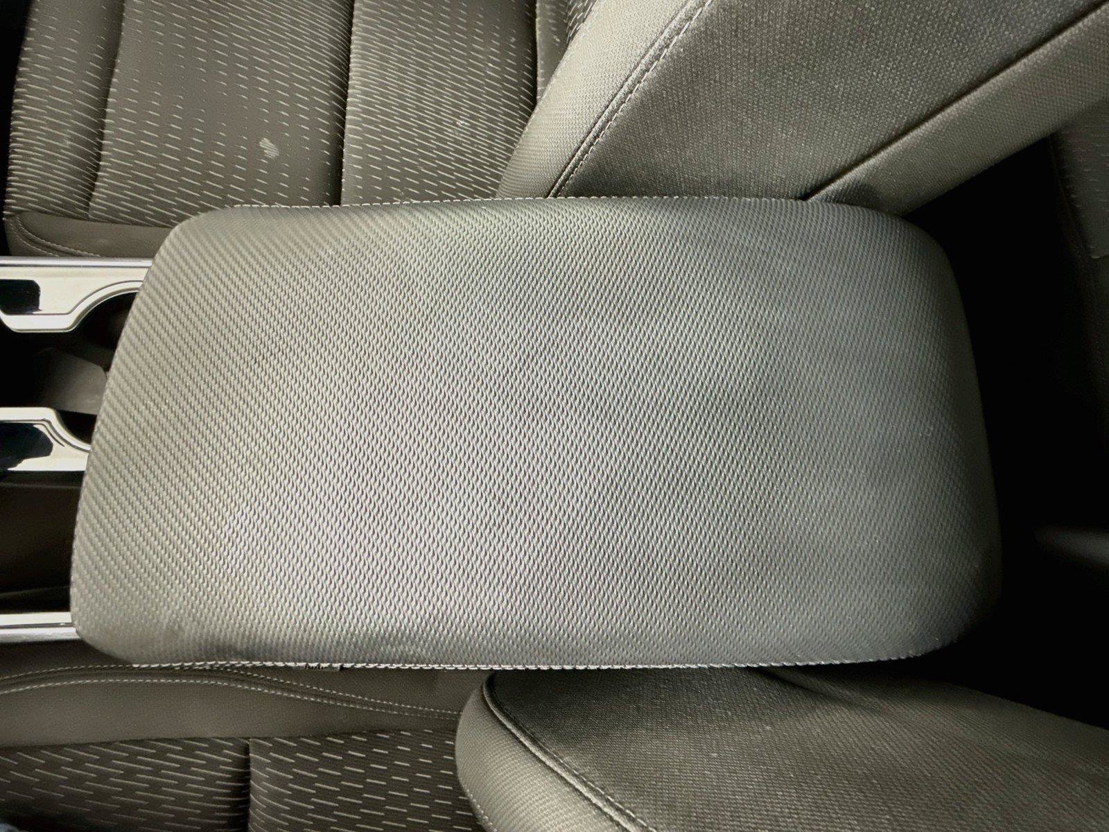 Used 2026 Chevrolet Equinox LT FWD image 17