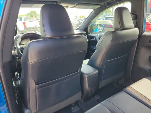 Used 2017 Toyota RAV4 SE AWD/4WD image 18