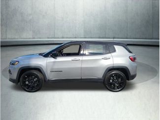 Used 2024 Jeep Compass Latitude w/ Sun and Sound Group AWD/4WD video 2