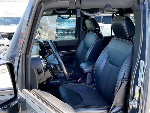 Used 2016 Jeep Wrangler Unlimited Sport AWD/4WD image 11