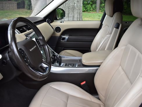 Used 2019 Land Rover Range Rover Sport HSE image 20