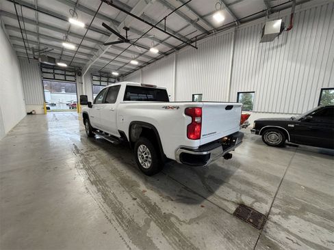 Used 2024 Chevrolet Silverado 2500 LT image 6
