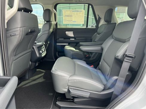 New 2026 Ford Expedition Active image 29