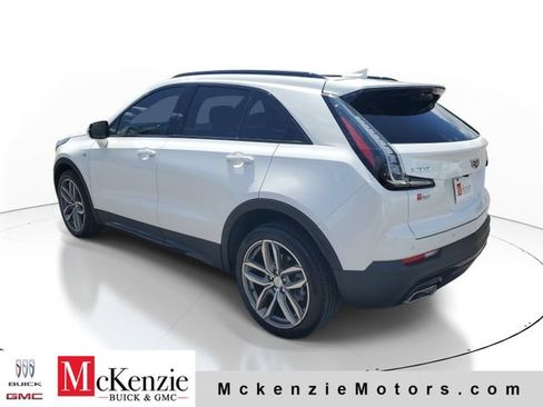 Used 2022 Cadillac XT4 Sport w/ Comfort Package FWD image 3