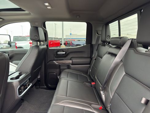 Used 2020 Chevrolet Silverado 1500 LTZ w/ LTZ Premium Package image 35