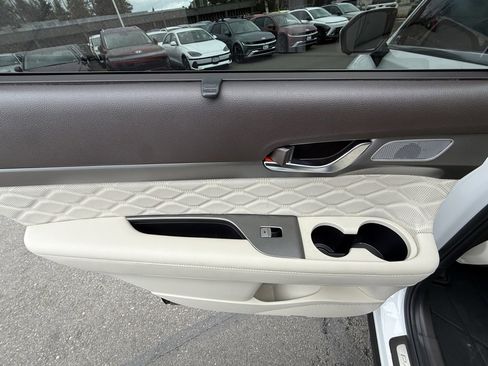 Certified 2021 Hyundai Palisade Calligraphy w/ Winter Package image 19