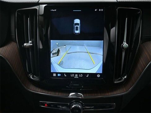 Certified 2023 Volvo XC60 B5 Ultimate image 13