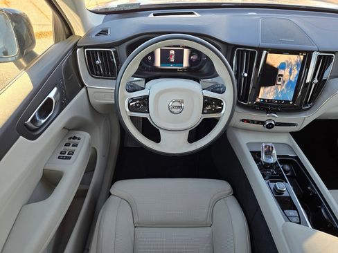 Certified 2025 Volvo XC60 T8 Ultra w/ Protection Package Premier image 12